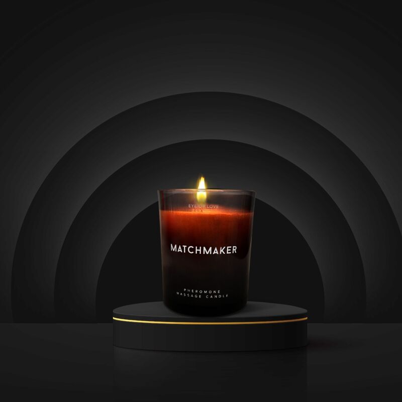 Eye of Love Matchmaker Black Diamond vela de masaje para él 150 ml