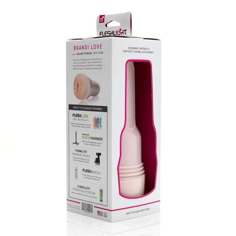 Brandi Love Heartthrob masturbador vagina