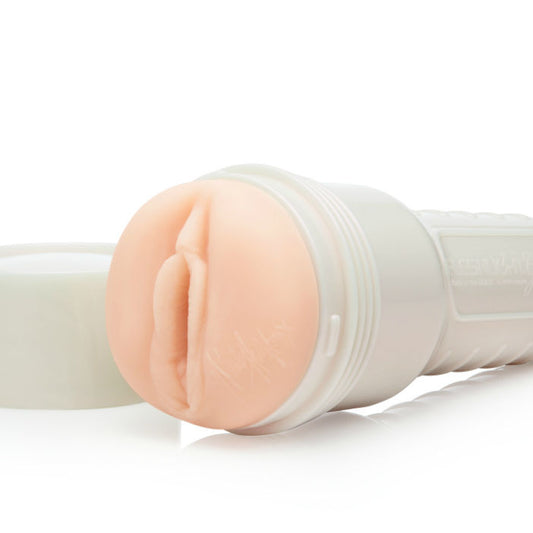 Fleshlight Nicole Aniston Fit vagina
